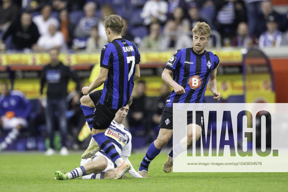 Football 3 Liga, Season 2023 2024, Matchday 33, MSV Duisburg SV Waldhof Mannheim on 12 04 2024 at Schauinsland Reisen Arena in Duisburg Jonas Michelbrink MSV Duisburg, 16 slips into Bentley Baxter track SV Waldhof Mannheim 07, 07 inside Important note According to the regulations of the DFL German Football League and the DFB German Football Association, it is prohibited to use or have used photographs taken in the stadium and or of the game in the form of sequential images and or video-like photo series Foto Kirchner Media TH