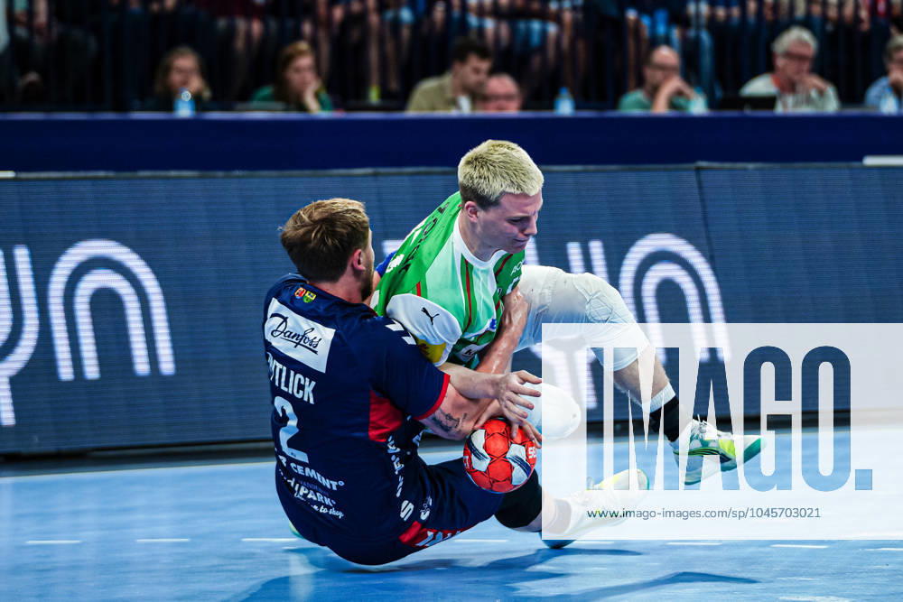 Simon Pytlick SG Flensburg Handewitt, 02 , Nils Lichtlein Fuechse Berlin, 17 GER, SG Flensburg Handewitt vs Fuechse Berlin, Handball, EHF European League, Final, Season 2023 2024, 26 05 2024 GER, SG Flensburg Handewitt vs Fuechse Berlin, Handball, EHF European League, Final, Season 2023 2024, 26 05 2024 Hamburg