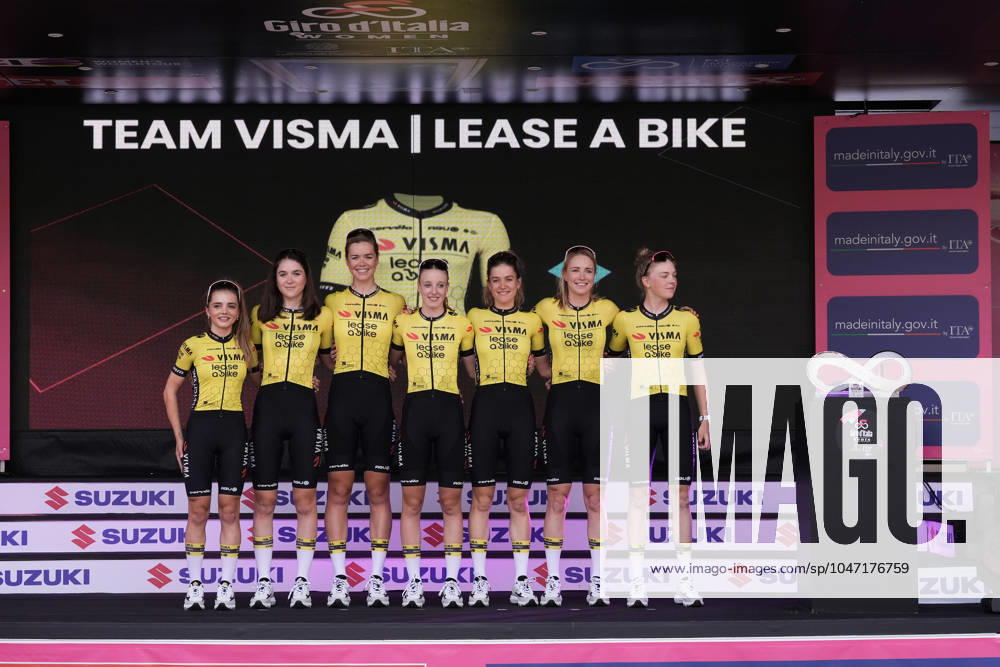 Team Visma Lease a Bike during the team presentation ahead of the Giro dItalia Women cycling race in Brescia. The race starts on Sunday, July 7, with the first stage Tudor ITT over 15,7km, from Brescia to Brescia , North west Italy - Saturday, July 6, 2024. - cycling .