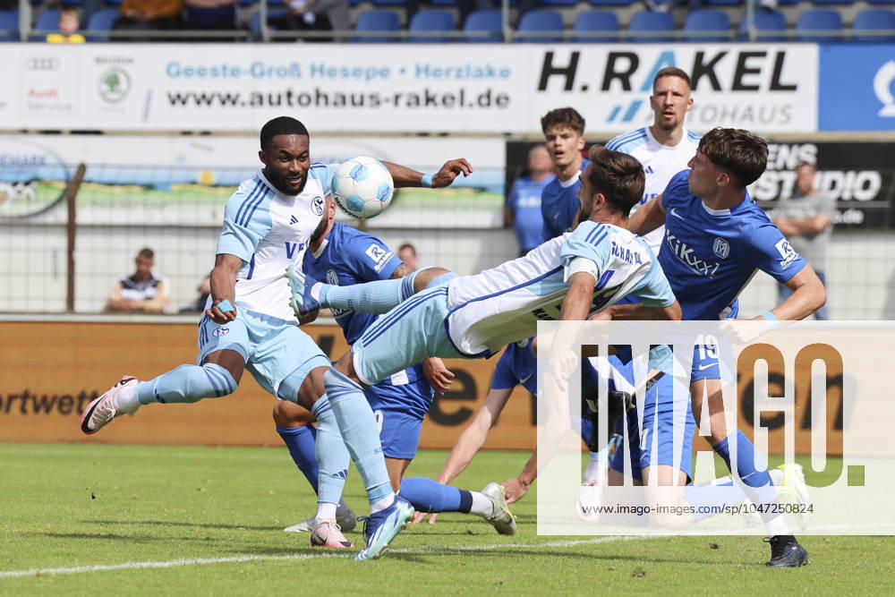 Moussa Sylla FC Schalke 04 , Kenan Karaman FC Schalke 04 and Luis Sprekelmeyer SV Meppen battle for the ball, Nevernot Cup, SV Meppen vs FC Schalke 04, Haensch Arena on July 06, 2024 in Meppen, Germany Photo by Marco Steinbrenner DeFodi Images Moussa Sylla FC Schalke 04 , Kenan Karaman FC Schalke 04 and Luis Sprekelmeyer SV Meppen battle for the ball, Nevernot Cup, SV Meppen vs FC Schalke 04, Haensch Arena, July 6, 2024 in Meppen, Germany Photo by Marco Steinbrenner DeFodi Images Defodi 700 meppen schalke 20240706 054 Defodi-700