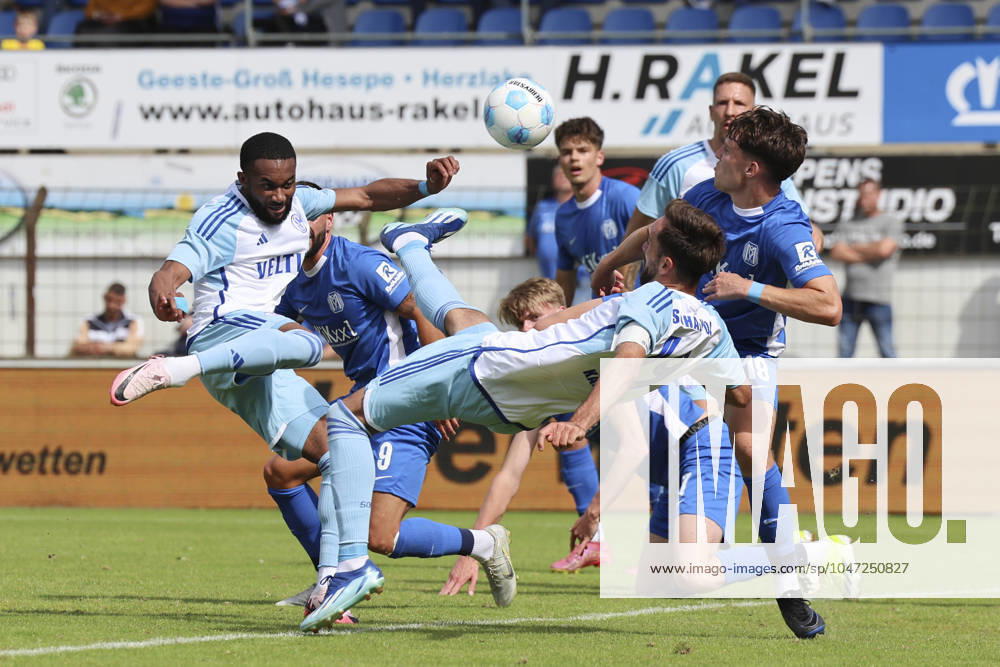 Moussa Sylla FC Schalke 04 , Kenan Karaman FC Schalke 04 and Luis Sprekelmeyer SV Meppen battle for the ball, Nevernot Cup, SV Meppen vs FC Schalke 04, Haensch Arena on July 06, 2024 in Meppen, Germany Photo by Marco Steinbrenner DeFodi Images Moussa Sylla FC Schalke 04 , Kenan Karaman FC Schalke 04 and Luis Sprekelmeyer SV Meppen battle for the ball, Nevernot Cup, SV Meppen vs FC Schalke 04, Haensch Arena, July 6, 2024 in Meppen, Germany Photo by Marco Steinbrenner DeFodi Images Defodi 700 meppen schalke 20240706 055 Defodi-700