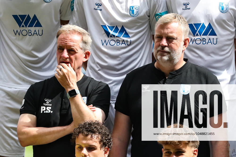 Coach Petrik Sander 1 FC Magdeburg and Tom Heitzmann office manager 1 FC Magdeburg e V Football NOFV Oberliga Süd portrait appointment 2023 2024 official photo session 1 FC Magdeburg U23 at the MDCC Arena in Magdeburg Germany, Football, Men, GER, 26 07 2023 Christian Schroedter