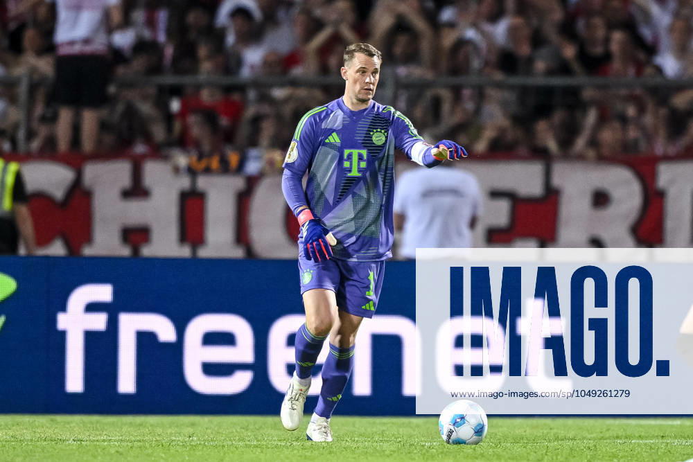 Goalkeeper Manuel Neuer FC Bayern Muenchen in action, on the ball, single action during the DFB Pokal First Round match between SSV Ulm 1846 Fussball and FC Bayern Muenchen at Donaustadion on August 16, 2024 in Ulm, Germany Photo by Harry Langer DeFodi Images Goalkeeper Manuel Neuer FC Bayern Muenchen controls the Ball during the DFB Pokal First Round match between SSV Ulm 1846 Fussball and FC Bayern Muenchen at Donaustadion on August 16, 2024 in Ulm, Germany Photo by Harry Langer DeFodi Images DFB DFL REGULATIONS PROHIBIT ANY USE OF PHOTOGRAPHS AS IMAGE SEQUENCES AND OR QUASI VIDEO Photo by Harry Langer DeFodi Images DFB DFL REGULATIONS PROHIBIT ANY USE OF PHOTOGRAPHS AS IMAGE SEQUENCES AND OR QUASI VIDEO Defodi 541 SSVFCB240816 406 Defodi-541 DFB DFL REGULATIONS PROHIBIT ANY USE OF PHOTOGRAPHS AS IMAGE SEQUENCES AND OR QUASI-VIDEO.