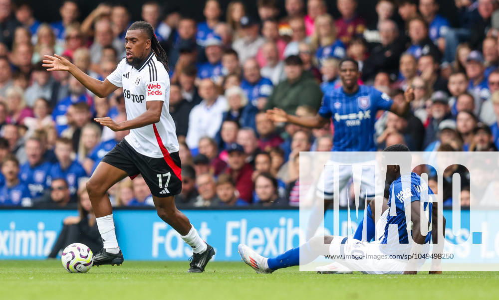 Alex Iwobi of Fulham Ipswich Town v Fulham, Premier League, Football, Portman Road, Ipswich, UK, 31 Aug 2024