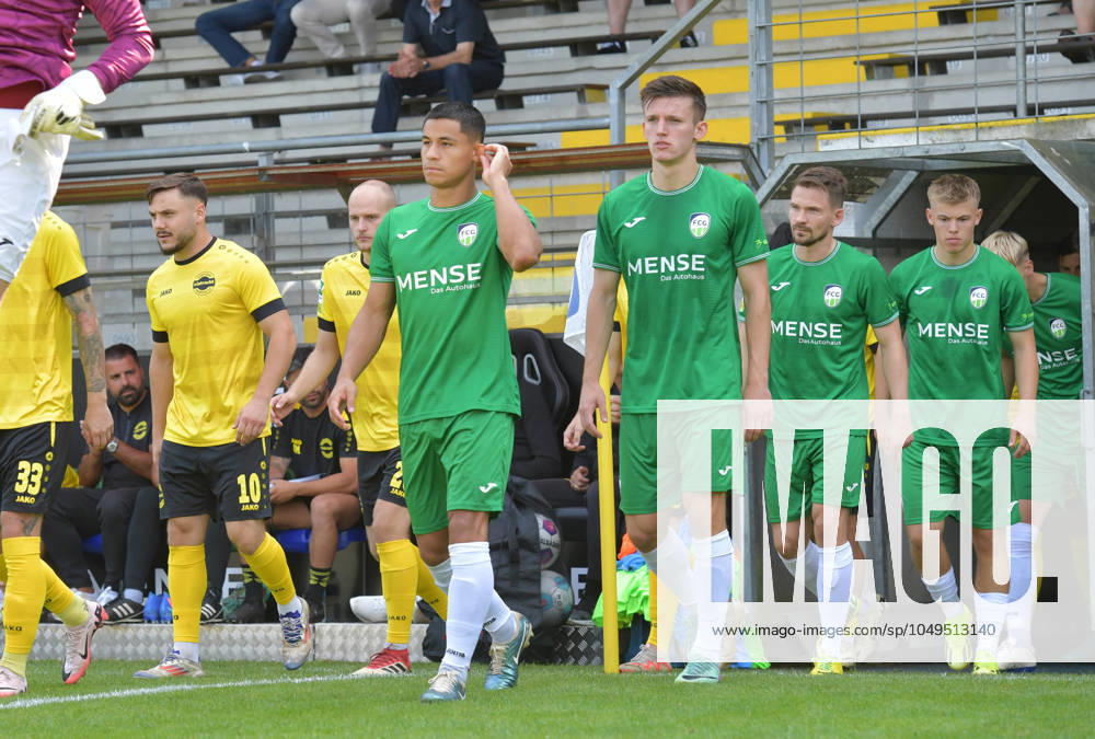 GER, Soccer, Regionalliga West, Season 2024 2025, 06 Matchday, Ohlendorf Stadion im Heidewald, Gütersloh FC Gütersloh SV Eintracht Hohkeppel 3 0 Allan Firmino Dantas, Aleksandar Kandic, Kevin Freiberger and Erik Lanfer all FC Gütersloh, v L , action, single image, cross, facial expressions, gestures