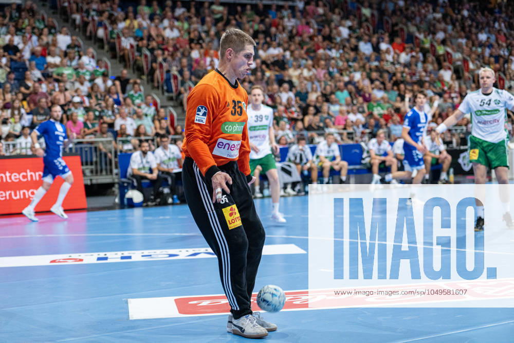 Joel Birlehm TSV Hannover Burgdorf, Nr 35 v l , TSV Hannover Burgdorf white against VfL Gummersbach blue on Matchday 1 of the 2024 2025 season in the DAIKIN Handball Bundesliga 05 09 2024, ZAG Arena Hannover, GER ,