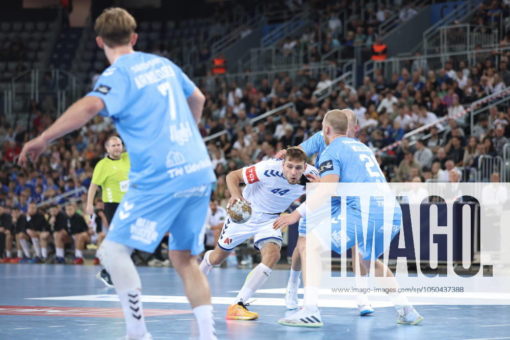 HC Zagreb v Aalborg Handbold - EHF Champions League ZAGREB, CROATIA - SEPTEMBER 18: Ihar Bialiauski of HC Zagreb in action against Felix Moller of Aalborg Handbold during EHF Champions League Group Phase match between HC Zagreb and Aalborg Handbold at Arena Zagreb on September 18, 2024 in Zagreb, Croatia. SanjinxStrukic PIXSELL