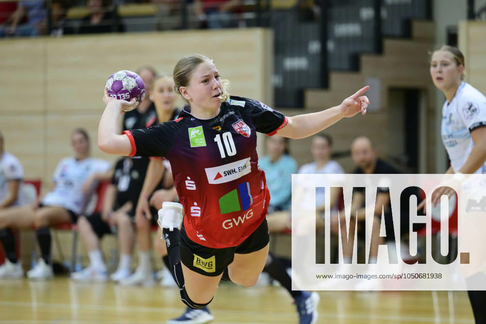 Viktoria Marksteiner Halle, 10 , SV Union Halle Neustadt ESV 1927 Regensburg, Handball Women, 2 Bundesliga Women, 3 Matchday, Season 2024 25, 21 09 2024 Halle SWH Arena Sachsen Anhalt Germany