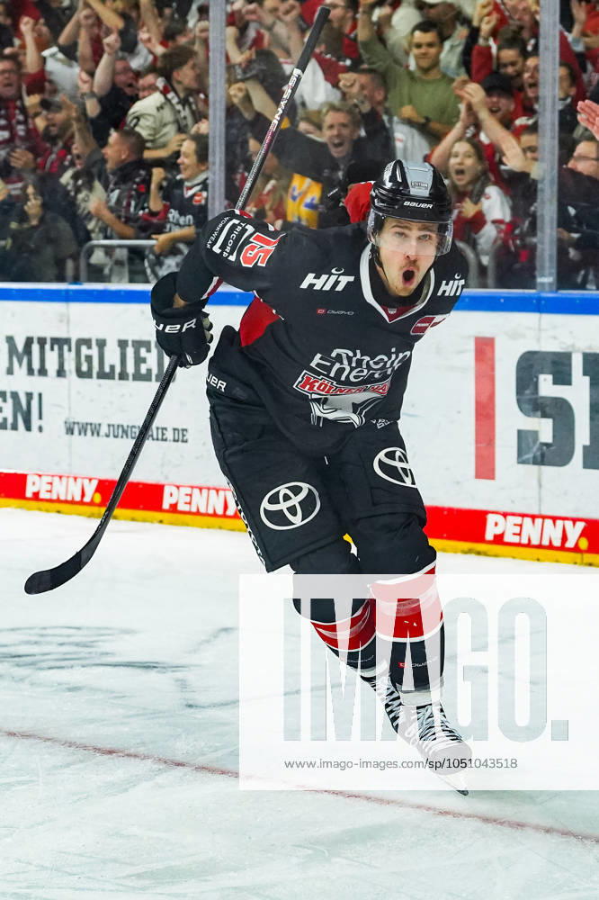 Ice Hockey Penny DEL 3 Matchday Cologne Sharks Nuremberg Ice Tigers on 27 09 2024 at the Lanxess Arena in Cologne Louis Marc Aubry Cologne , celebrates his goal to 5 4 while short-handed According to the regulations of the DEL German Ice Hockey League, the publication and further use of the recordings in electronic media and end devices of all kinds during the ongoing game is not permitted