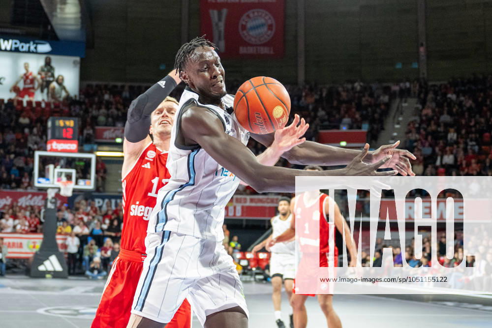 Andreas Obst 13 FC Bayern Basketball , Kur Kuath 23 Veolia Hamburg Towers , FC Bayern Basketball vs Veolia Hamburg Towers, BBL, 2 Matchday, 29 09 2024 Munich Bavaria Germany