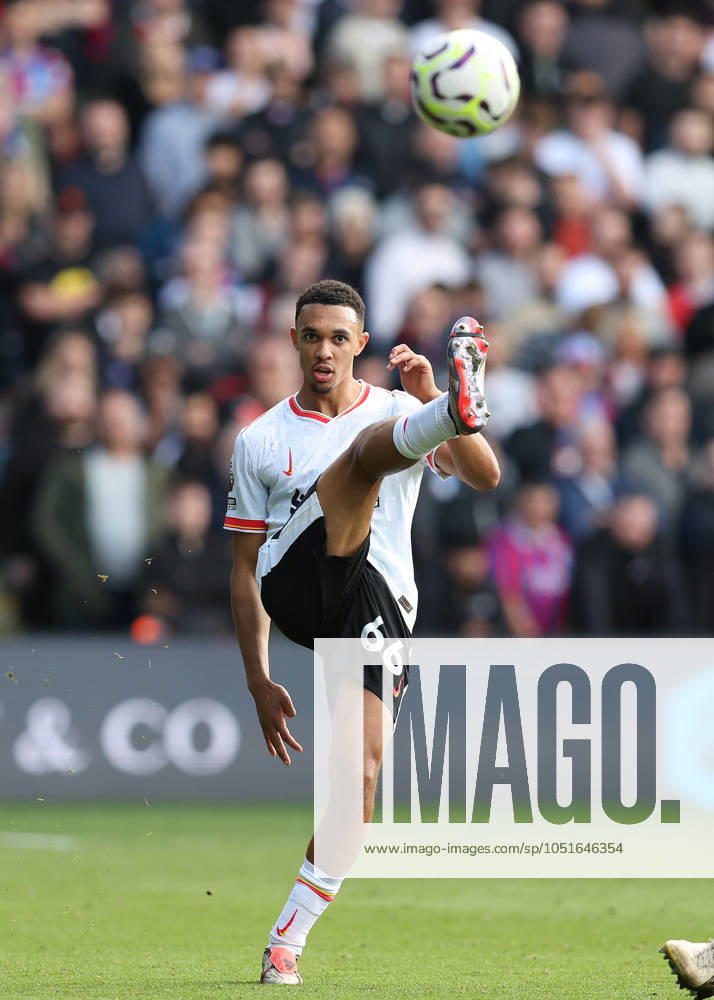 London, England, 5th October 2024. Trent Alexander-Arnold of Liverpool during the Premier League match at Selhurst Park, London. Picture credit should read: Paul Terry Sportimage . SPI-3361-0133