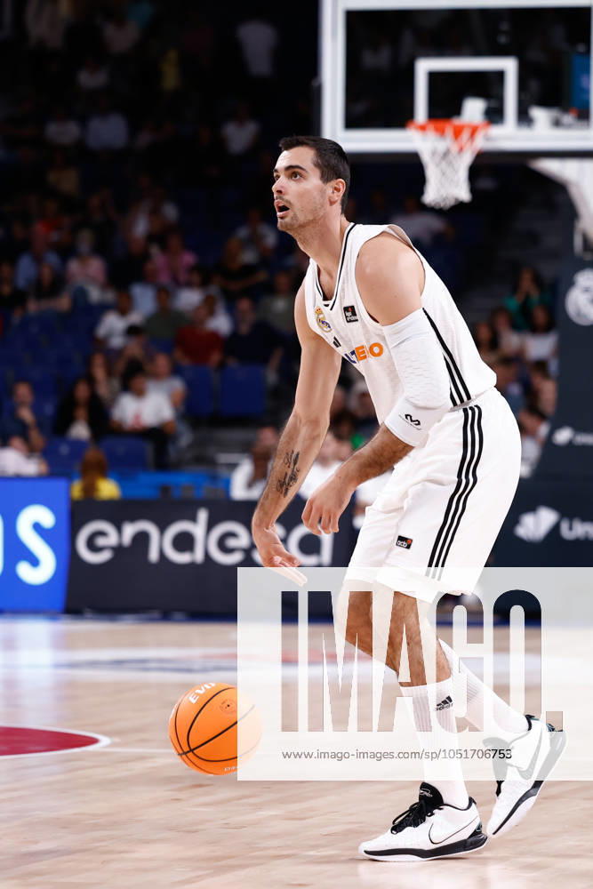 Alberto Abalde Diaz of Real Madrid in action during the Spanish League, Liga ACB Endesa, basketball match played between Real Madrid and Casademont Zaragoza at WiZink Center on October 6, 2024 in Madrid, Spain. Madrid SPAIN - ZUMAa181 20241006_zaa_a181_046