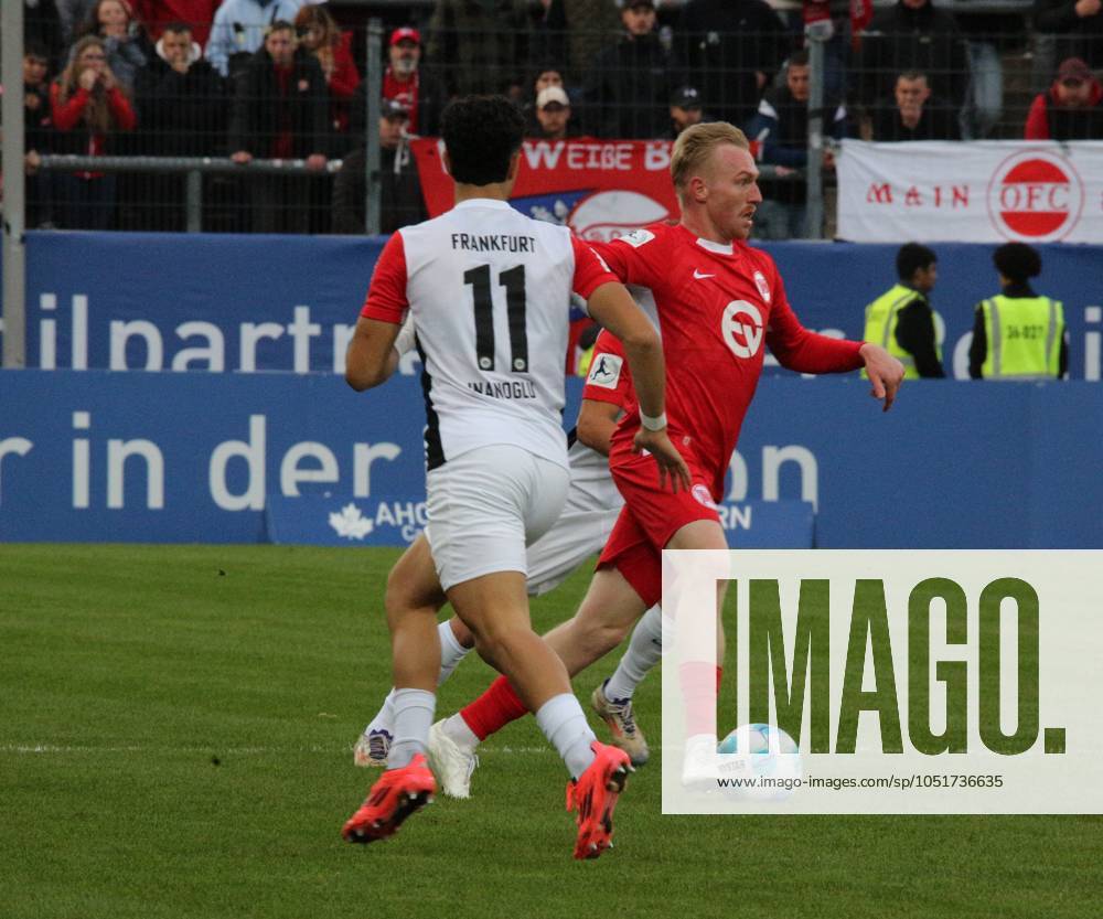 Frankfurt am Main, PSD Bank Arena Regionalliga Südwest Saison 2024 2025 Eintracht Frankfurt II Kickers Offenbach OFC Ron Berlinski 21, OFC vs Kaan Inanoglu 11, Eintracht Frankfurt II