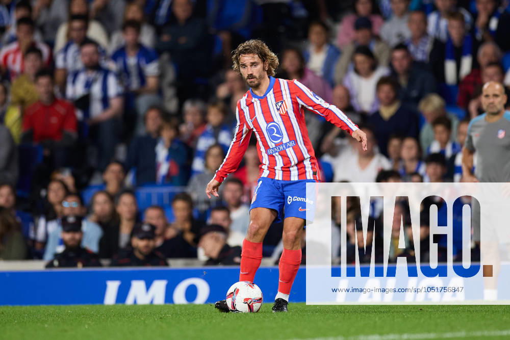 Antoine Griezmann of Atletico de Madrid in action during the LaLiga EA Sports match between Real Sociedad and Atletico de Madrid at Reale Arena on October 6, 2024, in San Sebastian, Spain. San Sebastian SPAIN - ZUMAa181 20241006_zaa_a181_307