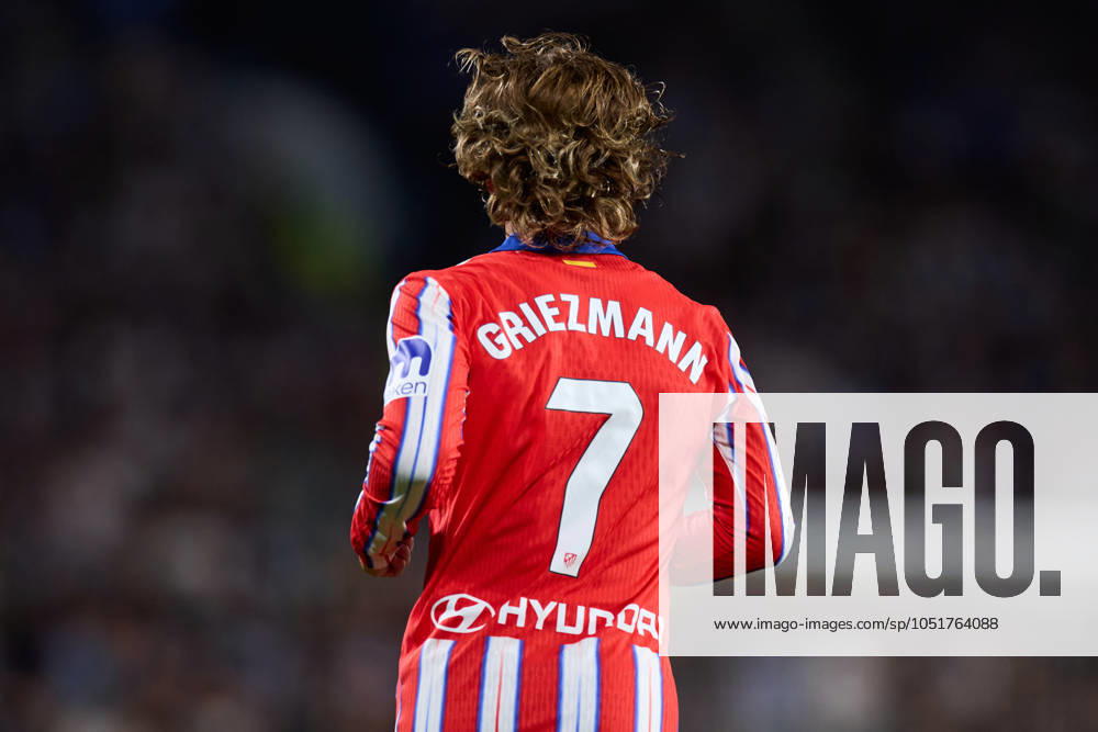 Antoine Griezmann of Atletico de Madrid looks on during the LaLiga EA Sports match between Real Sociedad and Atletico de Madrid at Reale Arena on October 6, 2024, in San Sebastian, Spain. San Sebastian SPAIN - ZUMAa181 20241006_zaa_a181_327