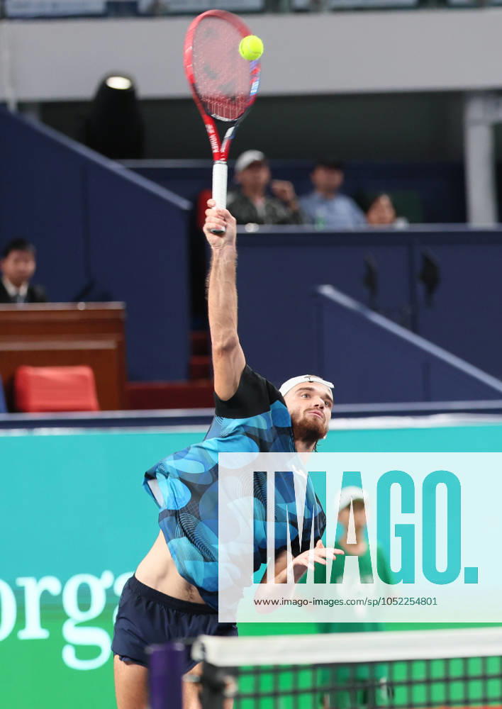 (241012) -- SHANGHAI, Oct. 12, 2024 -- Tomas Machac serves during the men s singles semifinal match between Jannik Sinner of Italy and Tomas Machac of the Czech Republic at the ATP, Tennis Herren World Tour Shanghai Masters tennis tournament in Shanghai, east China, Oct. 12, 2024. ) (SP)CHINA-SHANGHAI-TENNIS-ATP TOUR-SHANGHAI MASTERS(CN) WangxXiang