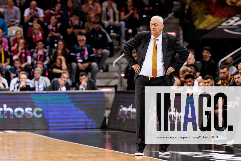 Basketball Champions League, Telekom Baskets Bonn vs AEK Betsson BC, 15 10 2024 Dragan Sakota Coach AEK Betsson BC Basketball Champions League, Telekom Baskets Bonn vs AEK Betsson BC, Bonn, Telekom Dome on 15 10 2024