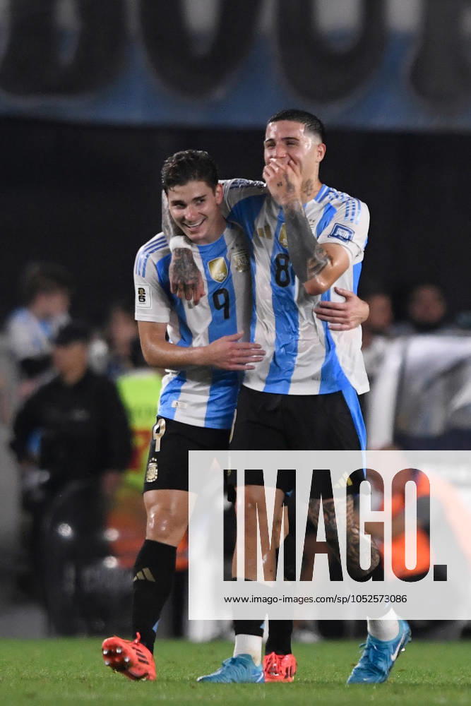 Julian Alvarez, Enzo Fernandez of Argentina during the FIFA World Cup, WM, Weltmeisterschaft, Fussball 2026 South American Qualifier match between Argentina and Bolivia at Estadio Mas Monumental Antonio Vespucio Liberti on October 15, 2024 in Buenos Aires, Argentina. Photo by D.Halisz SFSI Argentina v Bolivia - FIFA World Cup 2026 Qualifier