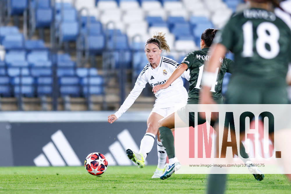 Eva Navarro of Real Madrid in action during the UEFA WomenÃ¢â‚¬â ¢s Champions League, Group B, football match played between Real Madrid and Celtic FC at Alfredo Di Stefano stadium on October 17, 2024, in Valdebebas, Madrid, Spain. Valdebebas SPAIN - ZUMAa181 20241017_zaa_a181_076