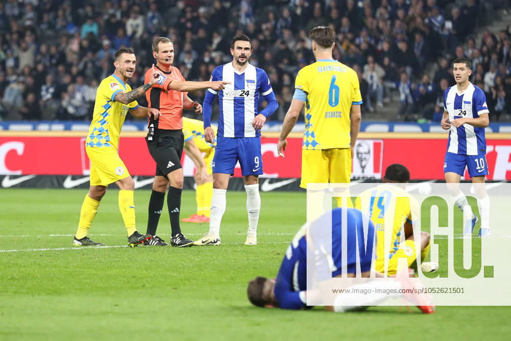 Fußball 2 Bundesliga, Hertha BSC Berlin Eintracht Braunschweig, v l Elfmeter fuer Hertha BSC Berlin