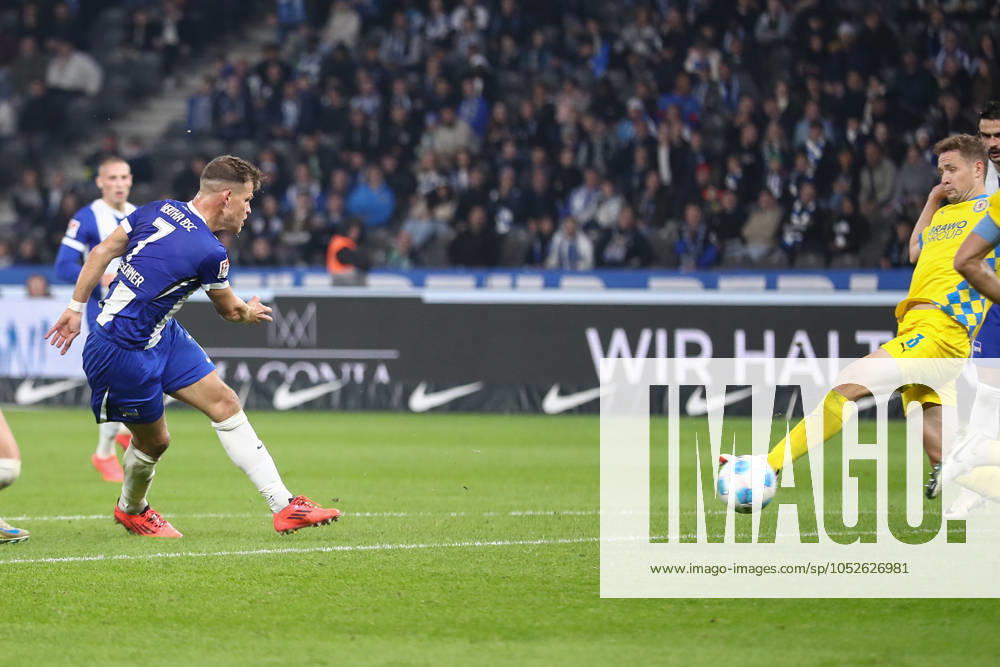 Fußball 2 Bundesliga, Hertha BSC Berlin Eintracht Braunschweig, v l Florian Niederlechner Hertha, 7 trifft zum 3 1 Berlin