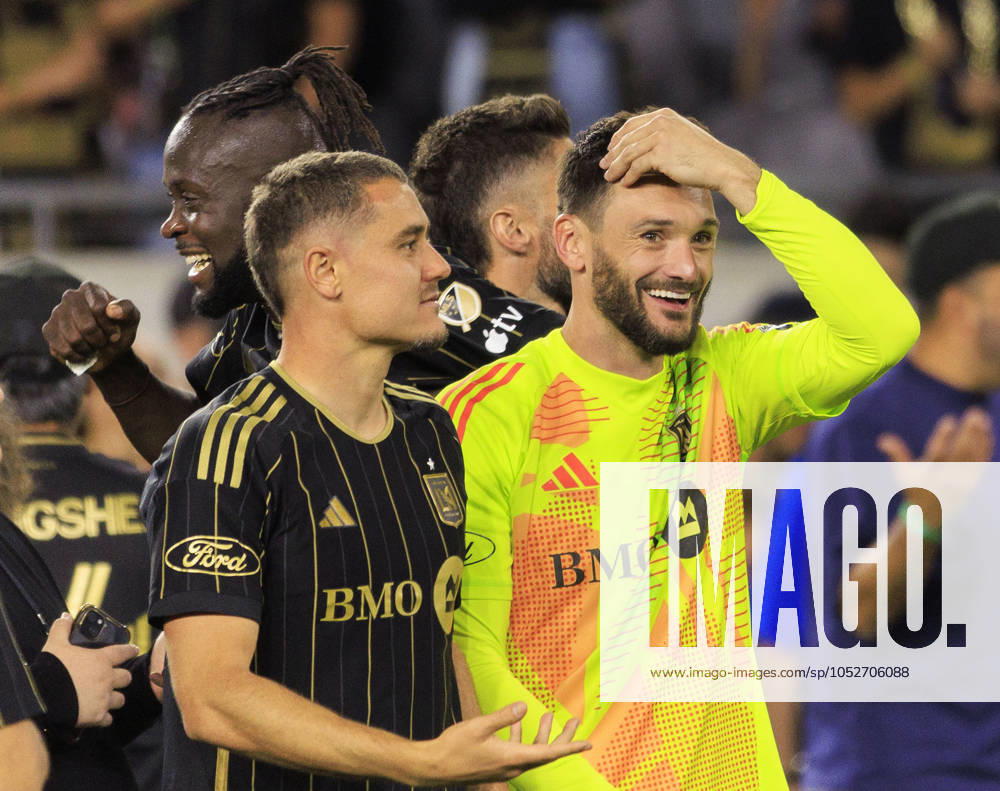 Goalkeeper, Hugo Lloris 1 of the Los Angeles Football Club reacts after reaching 1 on the Western Conference standings after winning their regular season MLS, Fussball Herren, USA match against the San Jose Earthquakes on Saturday October 19, 2024 at the BMO Stadium in Los Angeles, California. LAFC defeats Earthquakes, 3-1. JAVIER ROJAS PI Los Angeles USA - ZUMAp124 20241019_zaa_p124_063