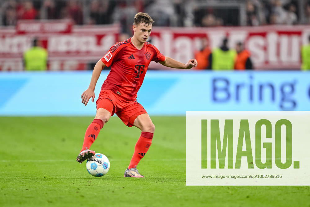 Joshua Kimmich FC Bayern Muenchen in action, on the ball, single action during the Bundesliga 1 match between FC Bayern München and VfB Stuttgart, Allianz Arena on October 19, 2024 in Munich, Germany Photo by Harry Langer DeFodi Images Joshua Kimmich FC Bayern Muenchen controls the Ball during the Bundesliga match between FC Bayern München and VfB Stuttgart at Allianz Arena on October 19, 2024 in Munich, Germany Photo by Harry Langer DeFodi Images DFL regulations prohibit any use of photographs as image sequences and or quasi video not used in POL SRB CRO FRA GBR NED ITA USA Defodi 541 FCBVFB20241019 260 Defodi-541 not used in POL SRB CRO FRA GBR NED ITA USA DFL regulations prohibit any use of photographs as image sequences and or quasi-video.