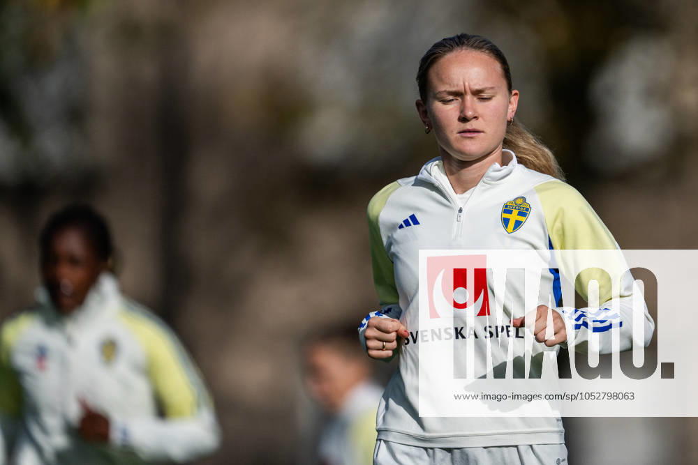 Matilda Vinberg of the Swedish women s national football team during a training session on October 22, 2024 in Luxembourg Photo Mathias Bergeld BILDBYRAN code MB MB0985 fotboll football soccer fotball em kval kval uefa womens euro qualifier qualifier träning practice training sverige sweden dam bbeng
