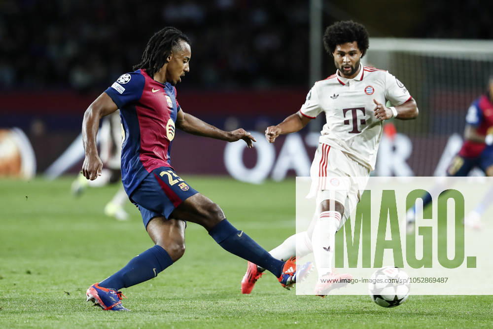 Jules Kounde of FC Barcelona, Barca in action during the UEFA Champions League 2024 25 League Phase MD3 match between FC Barcelona and FC Bayern Munchen at Estadi Olimpic Lluis Companys on October 23, 2024 in Barcelona, Spain. Barcelona SPAIN - ZUMAa181 20241023_zaa_a181_162