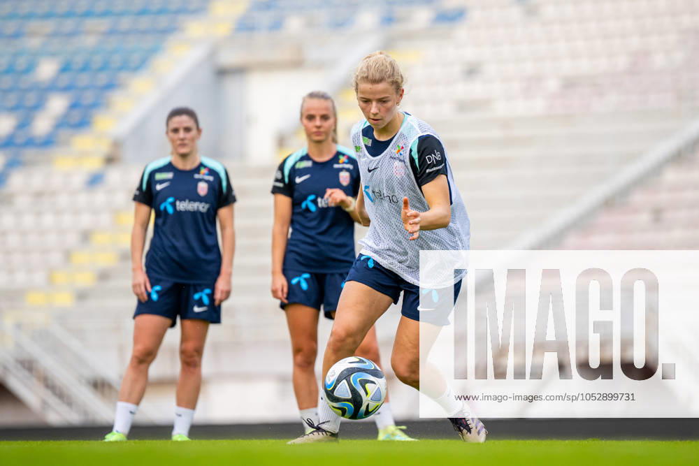 Justine Kielland of the Norwegian women s national football team during a training session on October 24, 2024 in Shkodar Photo Vegard Grott BILDBYRAN kod VG VG0679 bbeng fotboll football soccer fotball norge norway women dam uefa euro qualifier em kvalifisering kvinner em kvalik em kval träning practice training trening