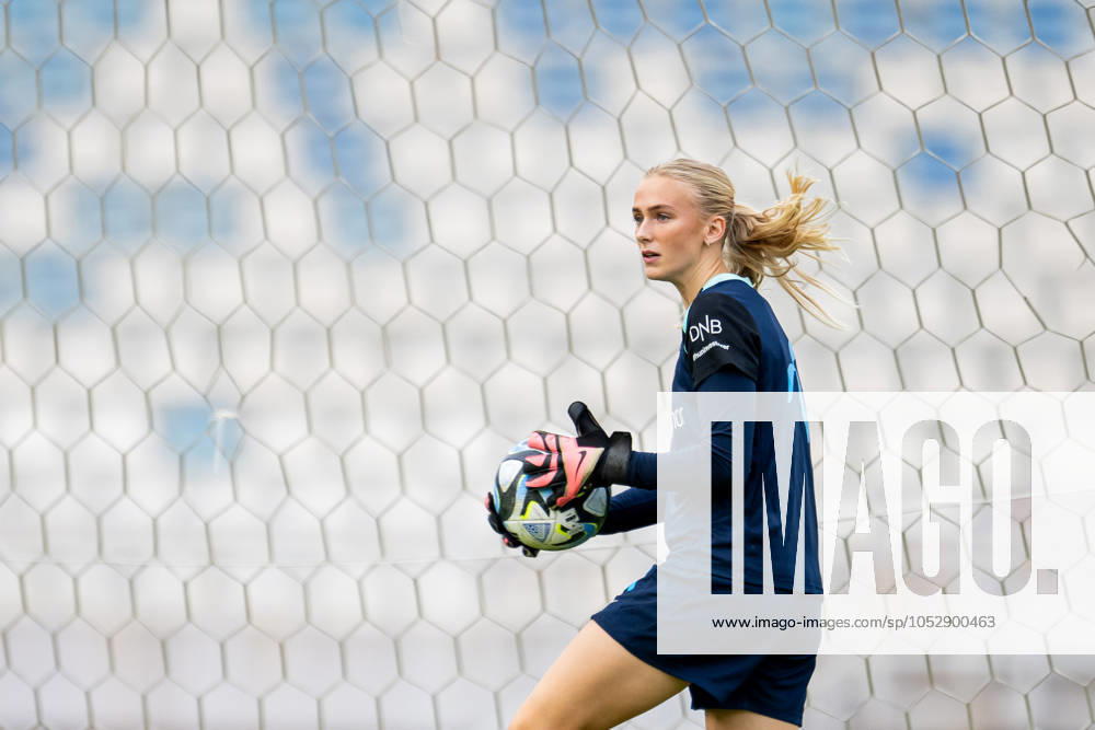 Goalkeeper Selma Panengstuen of the Norwegian women s national football team during a training session on October 24, 2024 in Shkodar Photo Vegard Grott BILDBYRAN kod VG VG0679 bbeng fotboll football soccer fotball norge norway women dam uefa euro qualifier em kvalifisering kvinner em kvalik em kval träning practice training trening