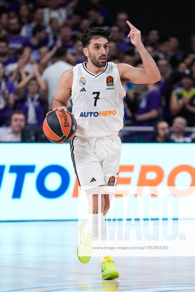 Facundo Campazzo of Real Madrid in action during the Turkish Airlines EuroLeague, Regular Season Round Five, basketball match played between Real Madrid Baloncesto and Crvena Zvezda Meridianbet Belgrade at Wizink Center pavilion on October 24, 2024 in Madrid, Spain. Madrid SPAIN - ZUMAa181 20241024_zaa_a181_162