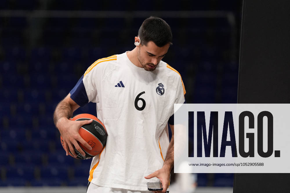 Alberto Abalde of Real Madrid looks down during the Turkish Airlines EuroLeague, Regular Season Round Five, basketball match played between Real Madrid Baloncesto and Crvena Zvezda Meridianbet Belgrade at Wizink Center pavilion on October 24, 2024 in Madrid, Spain. Madrid SPAIN - ZUMAa181 20241024_zaa_a181_087
