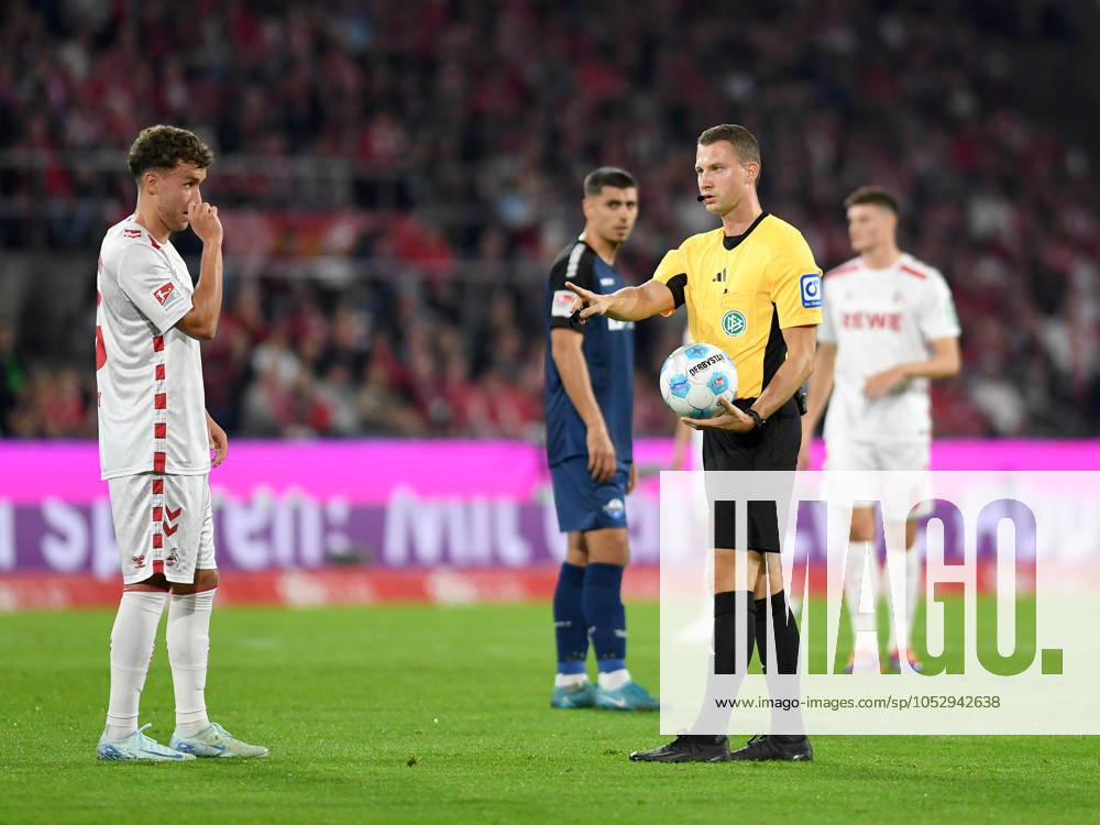 Referee Florian Lechner gestures, gestures during the 2 Bundesliga match between 1 FC Köln and SC Paderborn 07 at RheinEnergieStadion on October 25, 2024 in Cologne, Germany Photo by Ralf Treese DeFodi Images Referee Florian Lechner gestures during the 2 Bundesliga match between 1 FC Köln and SC Paderborn 07 at RheinEnergieStadion on October 25, 2024 in Cologne, Germany Photo by Ralf Treese DeFodi Images DFB DFL REGULATIONS PROHIBIT ANY USE OF PHOTOGRAPHS AS IMAGE SEQUENCES AND OR QUASI VIDEO not used in POL SRB CRO FRA GBR NED ITA USA Defodi 521 KOEPAD20241025 061 Defodi-521 not used in POL SRB CRO FRA GBR NED ITA USA DFB DFL REGULATIONS PROHIBIT ANY USE OF PHOTOGRAPHS AS IMAGE SEQUENCES AND OR QUASI-VIDEO.
