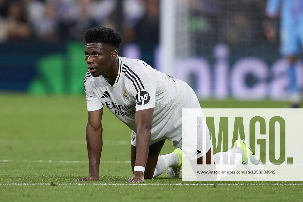 Aurelien Tchouameni of Real Madrid CF during La Liga football match between Real Madrid CF v FC Barcelona, Barca at Santiago Bernabeu Stadium in Madrid, Spain, October 26, 2024 Madrid Spain - ZUMAa206 20241026_zsp_a206_086