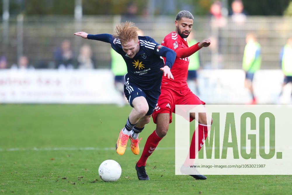 Soccer, Men, Regionalliga Nord, Matchday 16, FC Eintracht Norderstedt BSV Kickers Emden Pascal Steinwender blue 7 BSV Kickers Emden in a duel with Luis Coordes 11 FC Eintracht Norderstedt