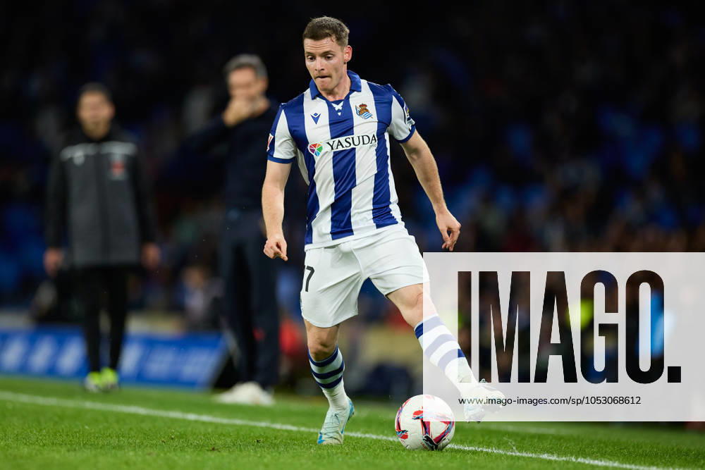 Sergio Gomez of Real Sociedad in action during the LaLiga EA Sports match between Real Sociedad and CA Osasuna at Reale Arena on October 27, 2024, in San Sebastian, Spain. San Sebastian SPAIN - ZUMAa181 20241027_zaa_a181_312