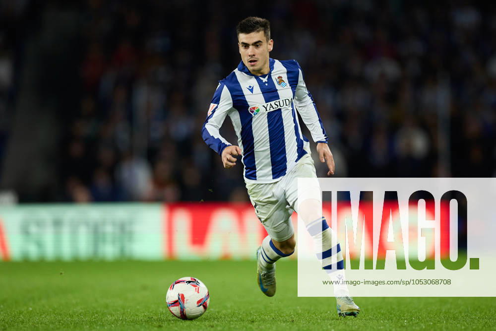 Ander Barrenetxea of Real Sociedad in action during the LaLiga EA Sports match between Real Sociedad and CA Osasuna at Reale Arena on October 27, 2024, in San Sebastian, Spain. San Sebastian SPAIN - ZUMAa181 20241027_zaa_a181_314