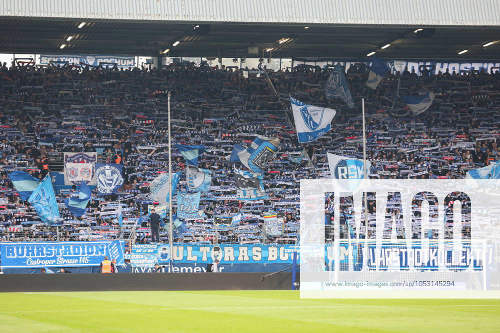 1 Bundesliga VfL Bochum FC Bayern Munich on 27 10 2024 at the Vonovia Ruhrstadion in Bochum The Bochum fans in the east curve with a scarf parade MH