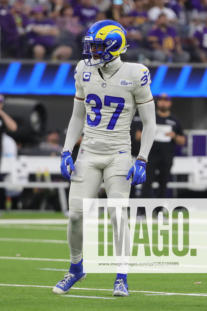 INGLEWOOD, CA - OCTOBER 24: Los Angeles Rams safety Quentin Lake (37) during the Minnesota Vikings vs Los Angeles Rams on October 24, 2024, at SoFi Stadium in Inglewood, CA. (Photo by Jevone Moore Icon Sportswire) NFL, American Football Herren, USA OCT 24 Vikings at Rams Icon20241024062