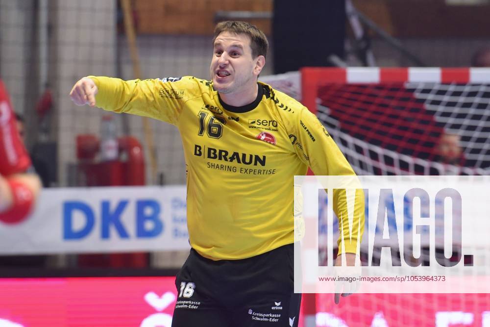 Cheers for Nebojsa Simic Goalkeeper MT Melsungen 16 , GER, MT Melsungen SC Magdeburg, Handball, 1 Bundesliga, Matchday 10, Season 2024 2025, 16 11 2024, GER, MT Melsungen SC Magdeburg, Handball, 1 Bundesliga, Matchday 10, Season 2024 2025, 16 11 2024 Kassel