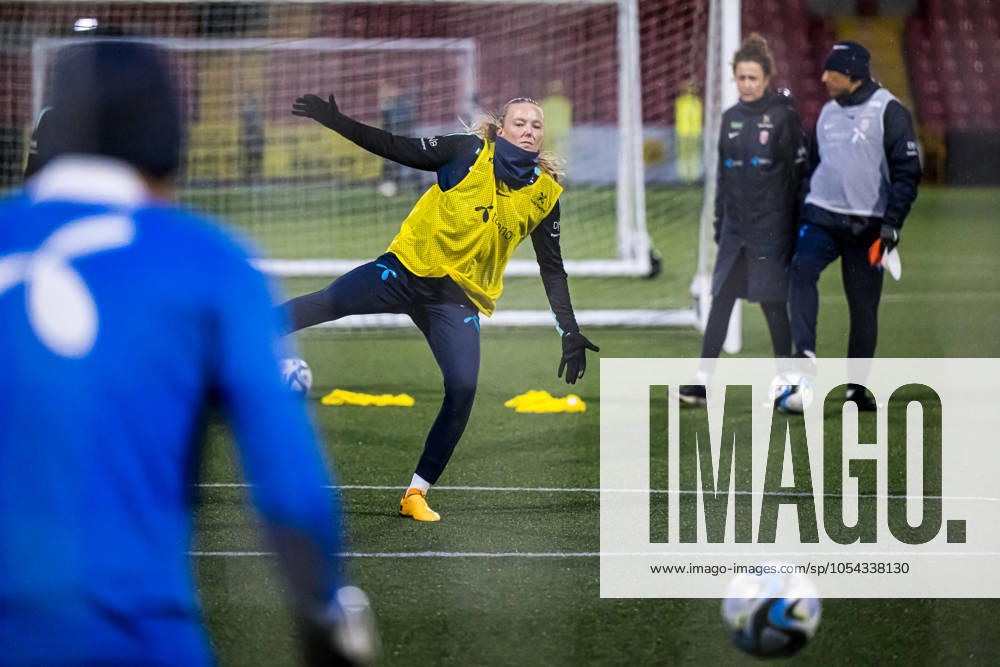 Synne Jensen of the Norwegian women s national football team during a training session on November 28, 2024 in Larne Photo Marius Simensen BILDBYRAN COP 238 bbeng dam football fotball fotboll norge norway practice soccer training trening träning uefa women s euro qualifier