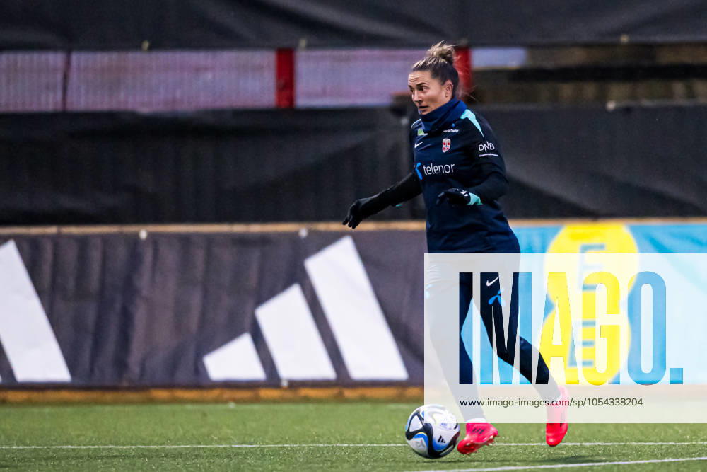 Vilde Boe Risa of the Norwegian women s national football team during a training session on November 28, 2024 in Larne Photo Marius Simensen BILDBYRAN COP 238 bbeng dam football fotball fotboll norge norway practice soccer training trening träning uefa women s euro qualifier