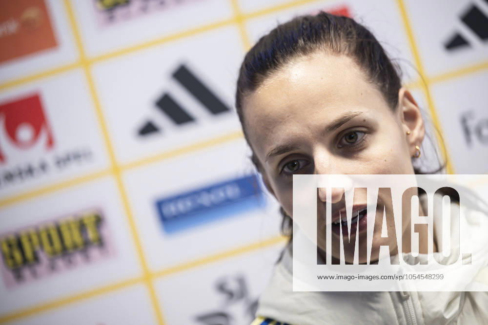 Nathalie Björn of the Swedish women s national football team in the mixed zone after a training session on December 2, 2024 in Stockholm Photo Maxim Thorà BILDBYRAN kod MT MT0701 fotboll football soccer fotball em kval kval uefa womens euro qualifier qualifier träning practice training sverige sweden dam bbeng