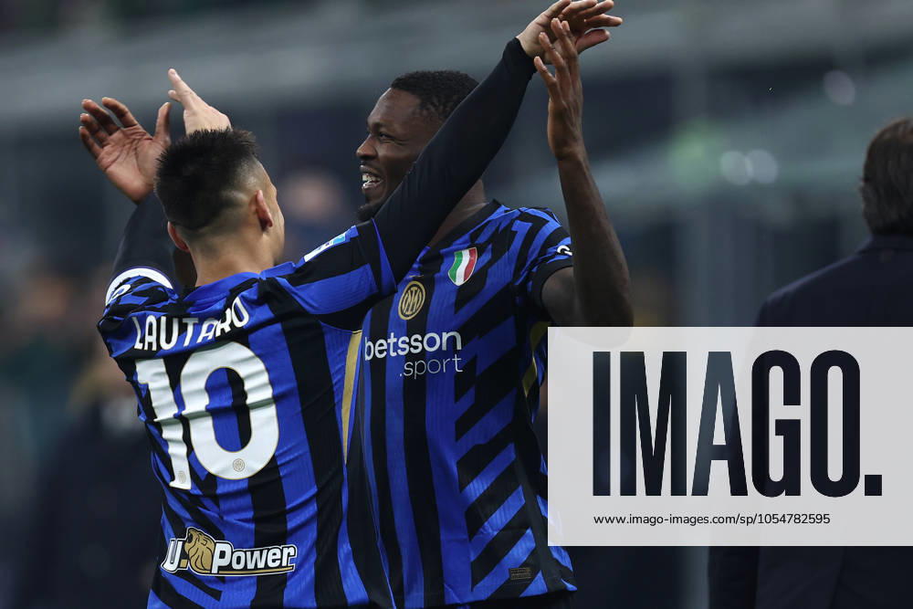 Serie A Fc Internazionale - Parma Calcio Marcus Thuram of Fc Internazionale celebrates with his team mate Lautaro Martinez of Fc Internazionale after scoring a goal during the Serie A match beetween Fc Internazionale and Parma Calcio at Stadio Giuseppe Meazza on December 6, 2024 in Milan Italy . Milano Stadio Giuseppe Meazza Italy