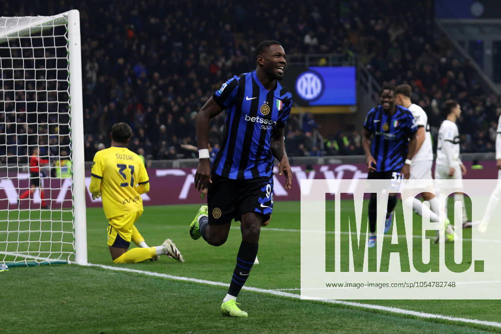 Serie A Fc Internazionale - Parma Calcio Marcus Thuram of Fc Internazionale celebrates after scoring a goal during the Serie A match beetween Fc Internazionale and Parma Calcio at Stadio Giuseppe Meazza on December 6, 2024 in Milan Italy . Milano Stadio Giuseppe Meazza Italy