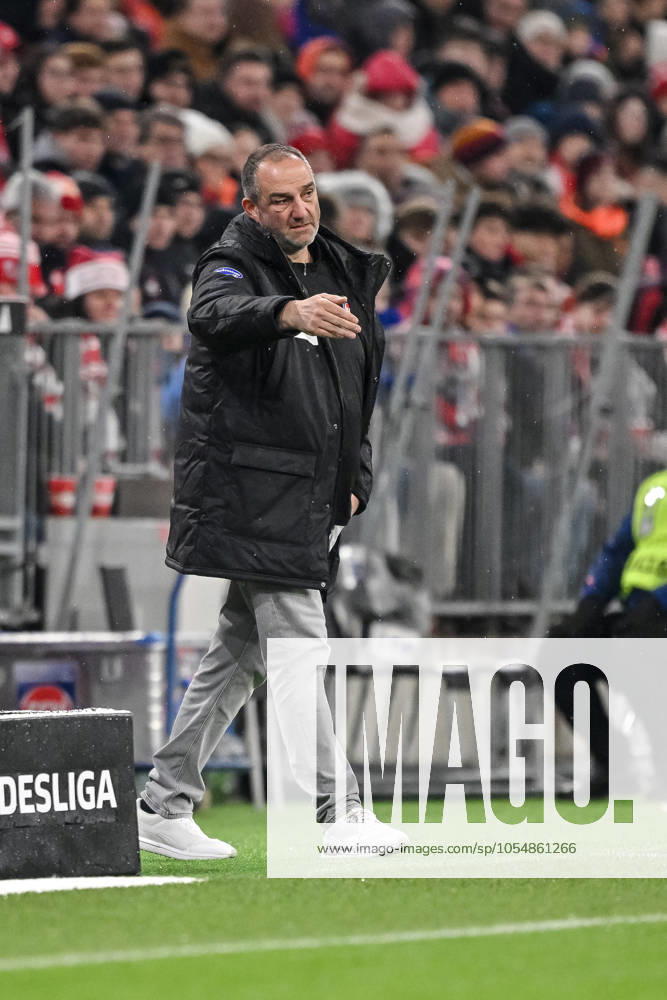 Coach Frank Schmidt 1 FC Heidenheim gestures during the Bundesliga match between FC Bayern München and 1 FC Heidenheim 1846 at Allianz Arena on December 07, 2024 in Munich, Germany, Germany Photo by Harry Langer DeFodi Images Coach Frank Schmidt 1 FC Heidenheim gestures during the Bundesliga match between FC Bayern München and 1 FC Heidenheim 1846 at Allianz Arena on December 7, 2024 in Munich, Germany Photo by Harry Langer DeFodi Images DFL regulations prohibit any use of photographs as image sequences and or quasi video Defodi 541 FCBFCH20241207 055 Defodi-541 DFL regulations prohibit any use of photographs as image sequences and or quasi-video.
