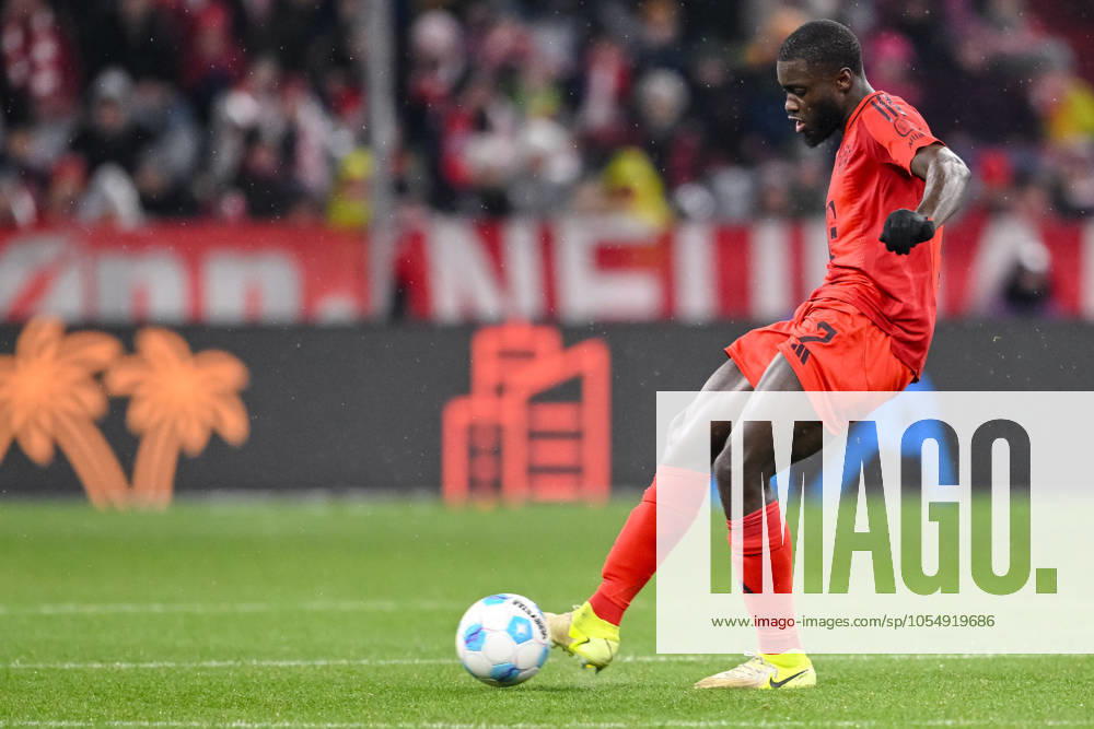 Dayot Upamecano FC Bayern Muenchen in action, on the ball, individual action during the Bundesliga 1 match between FC Bayern München and 1 FC Heidenheim 1846, Allianz Arena on December 07, 2024 in Munich, Germany Photo by Harry Langer DeFodi Images Dayot Upamecano FC Bayern Muenchen controls the Ball during the Bundesliga match between FC Bayern München and 1 FC Heidenheim 1846 at Allianz Arena on December 7, 2024 in Munich, Germany Photo by Harry Langer DeFodi Images DFL regulations prohibit any use of photographs as image sequences and or quasi video Defodi 541 FCBFCH20241207 152 Defodi-541 DFL regulations prohibit any use of photographs as image sequences and or quasi-video.