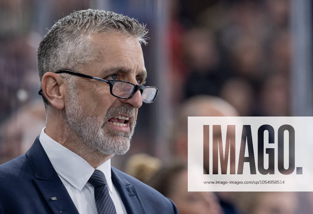 Mark French Head Coach, ERC Ingolstadt Panther Portrait Portraet GER, EHC Red Bull Muenchen vs ERC Ingolstadt, Ice Hockey, DEL, Matchday 24, Season 2024 2025, 08 12 2024 GER, EHC Red Bull Muenchen vs ERC Ingolstadt, Ice Hockey, DEL, Matchday 24, Season 2024 2025, 08 12 2024 Muenchen