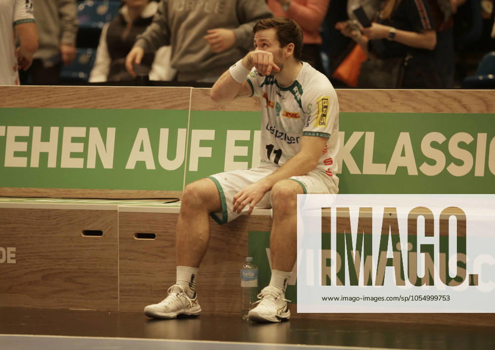 Photo Disappointment after the final whistle among the players from Leipzig , Lukas Binder Leipzig sits lonely on the bench Handball Men 1 Bundesliga on Sun 08 12 2024 HSV Hamburg SC DHFK Leipzig
